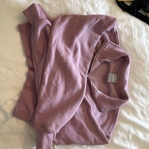 Perfect Aritzia cozy sweater- Doesn’t fit me anymore